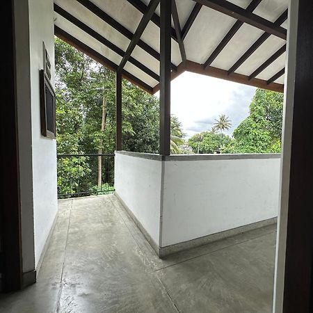 Rockydale Home Stay Kandy Esterno foto