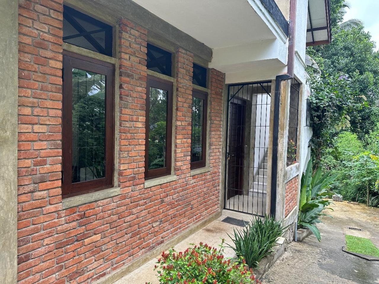 Rockydale Home Stay Kandy Esterno foto